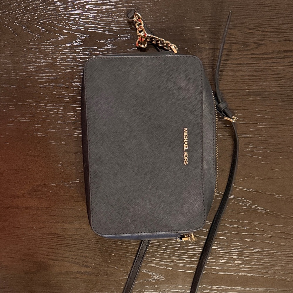 Michael Kors Elegant Black Crossbody Bag